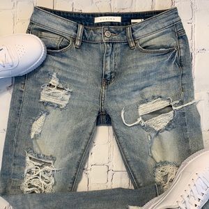 Distressed Low rise Girlfriend Jeans